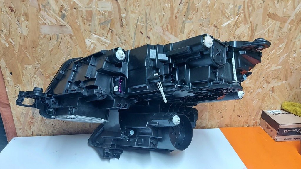 фото №4, Лампа права правий r перед передня skoda kodiaq led