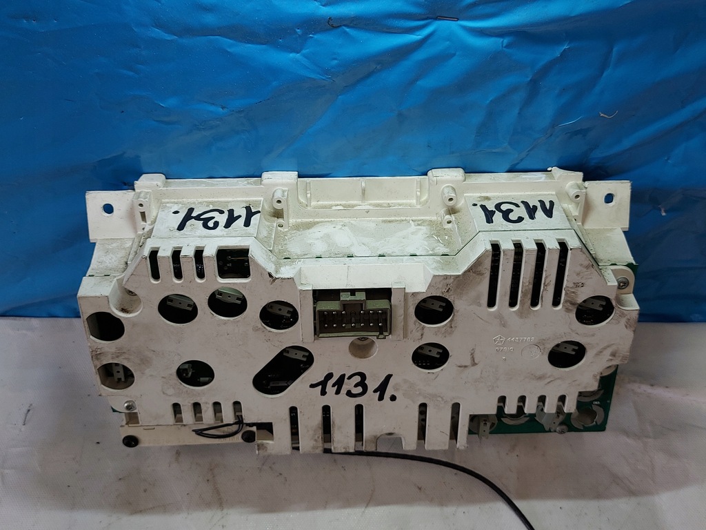 фото №8, Счетчик приборная панель chrysler voyager i 3.0 b 4437782