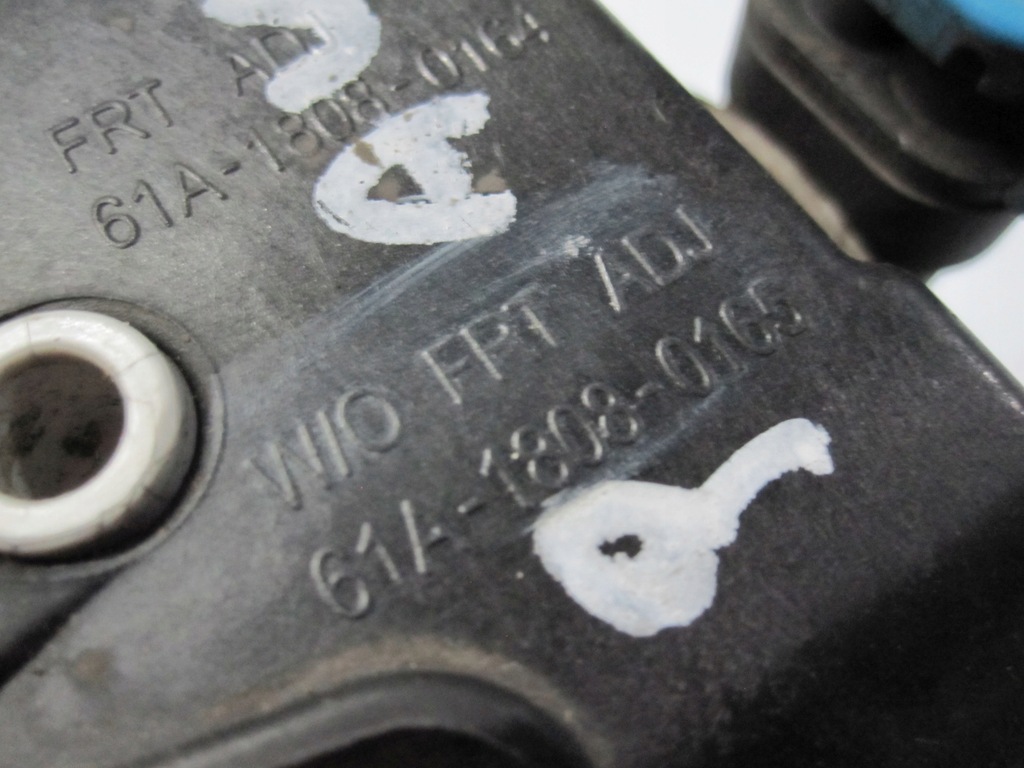 фото №9, Dodge nitro 08r противотуманная фара правый 04805857ab