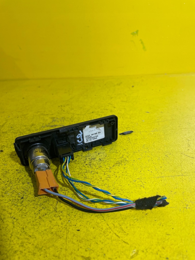 фото №5, Jaguar xf i - разъём прикуривателя +aux