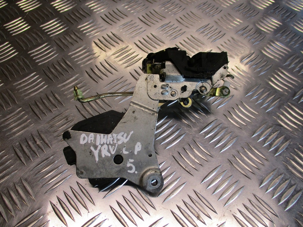 фото №1, Замок дверь левый перед daihatsu yrv