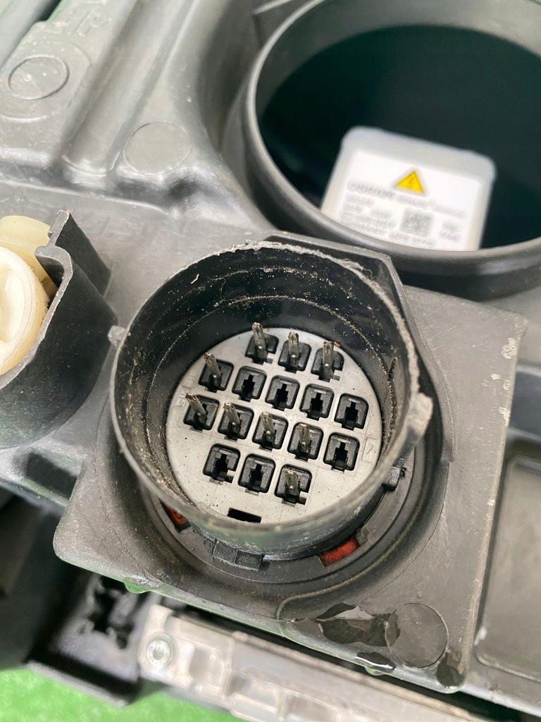 фото №8, Land rover range rover sport l320 2009 лампа передня