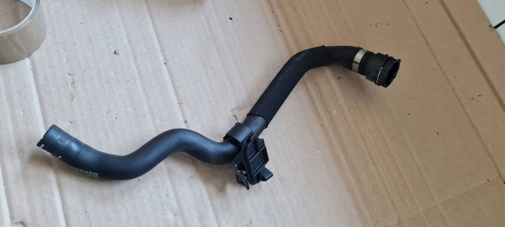 фото №1, S3 8y a3 lift шланг wąż трубка wody 2.0 tfsi 3wa122101j