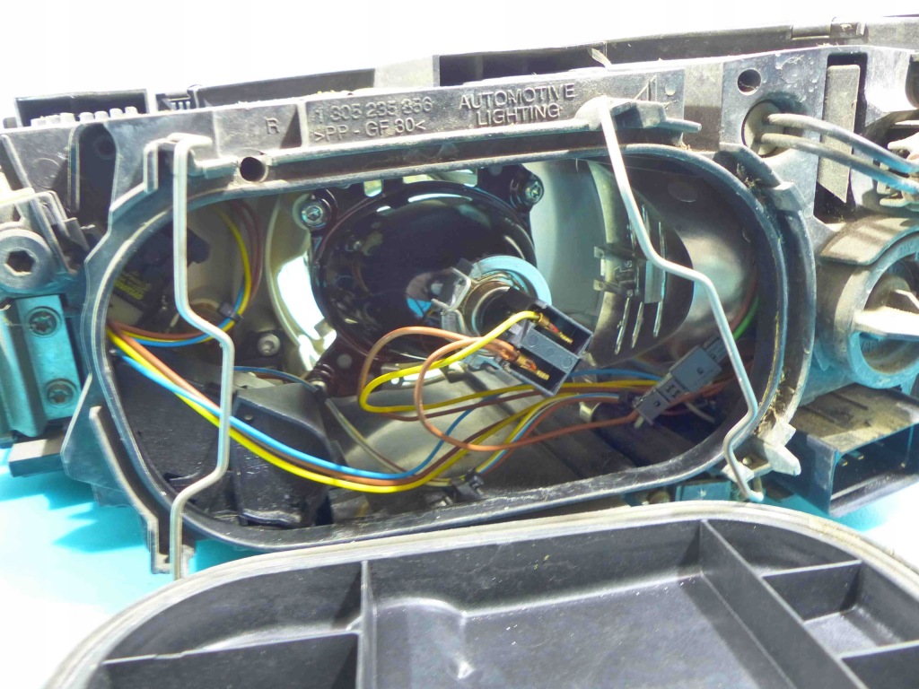 фото №6, Фара правий лампа перед volvo v50 europa