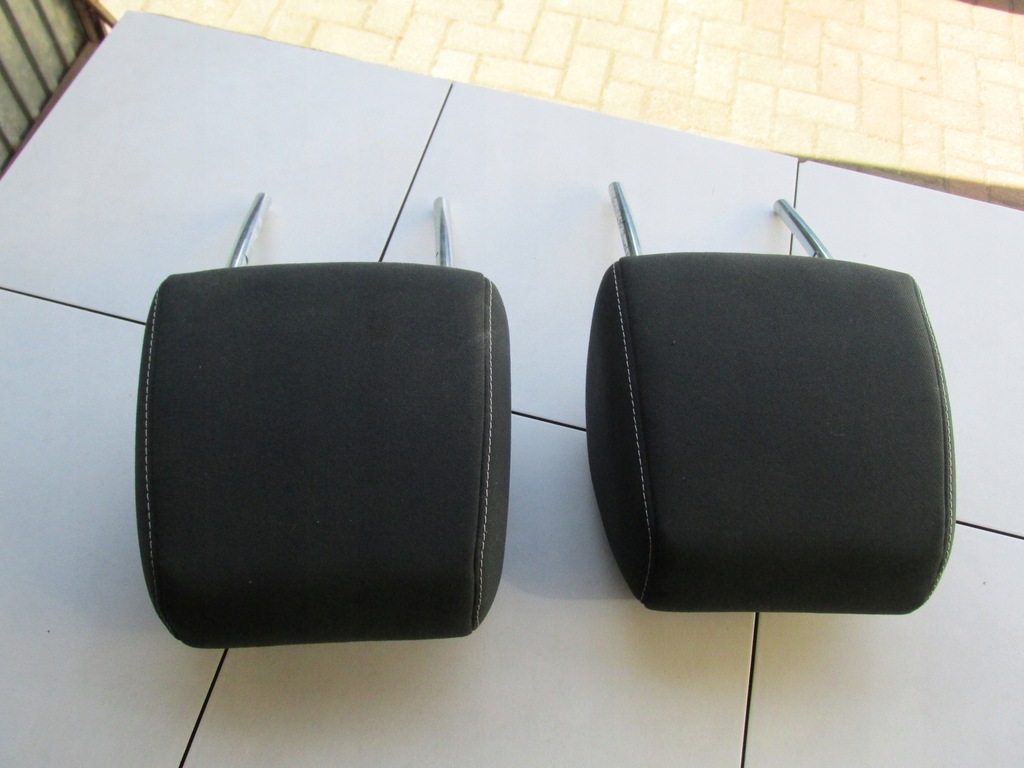 фото №10, Підголівник перед білий нитка c-max mk2 grand 2011 r