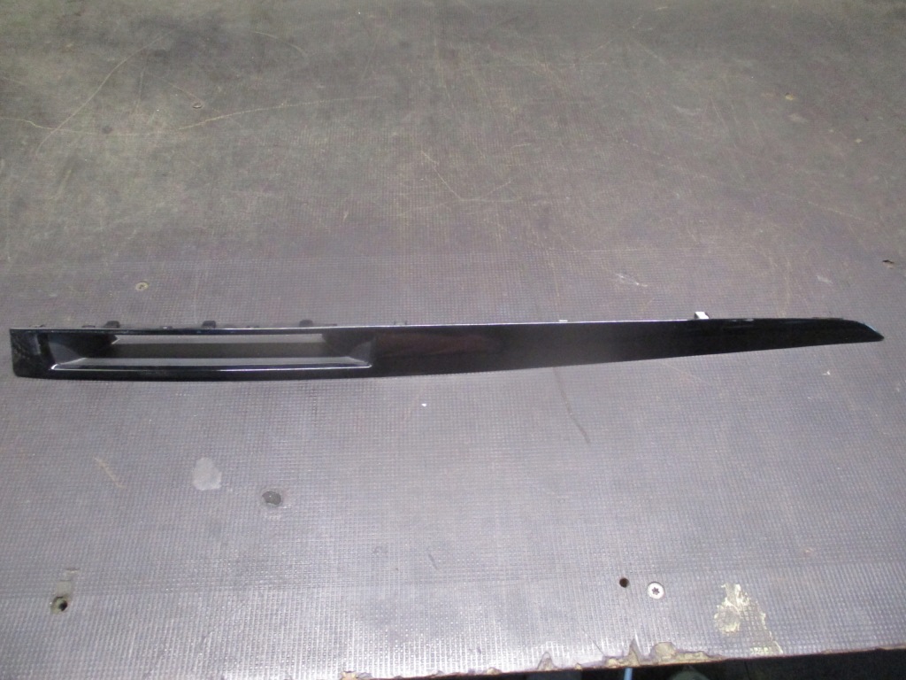 фото №1, Молдинг панелі bp4k55256 mazda 3 i 03-06r