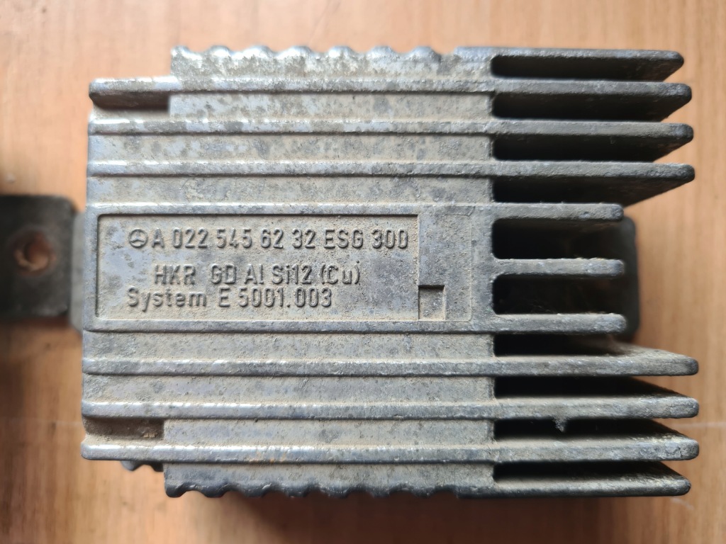 фото №1, Mercedes w210 блок управления вентиляторов a027548032