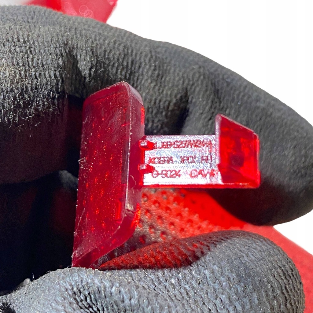 фото №8, Ford escape iv 2022 комплект відбивач лампи задній