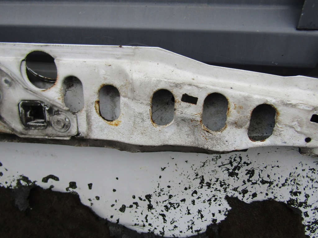 фото №12, 1 mercedes w124 coupe 85-93 капот передня