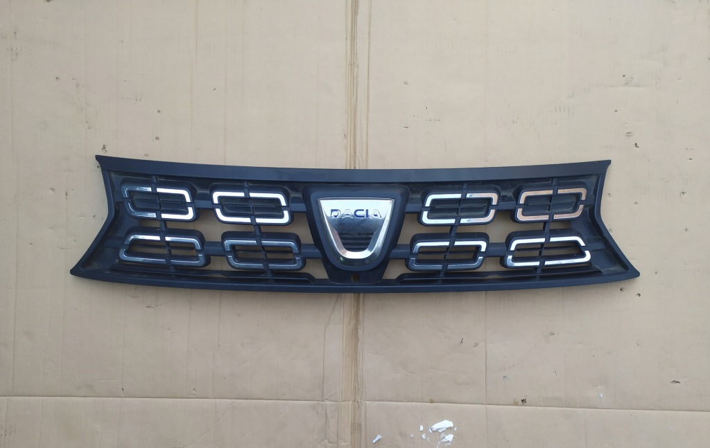 фото №1, Duster ii решётка радиатора решётка радиатора передняя камера