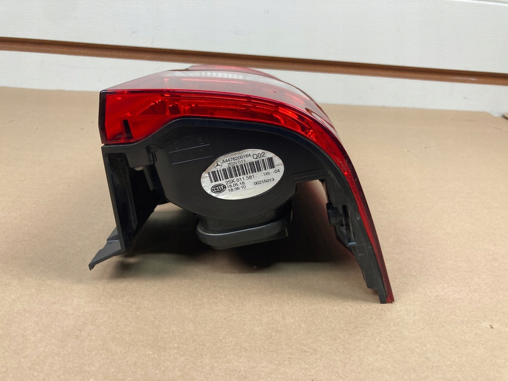 фото №9, Лампа правая задняя mercedes vito 447 a447