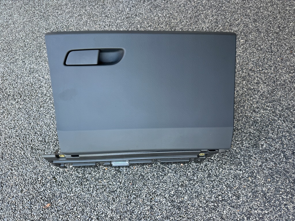 фото №1, Бардачок пасажира audi q5 80a