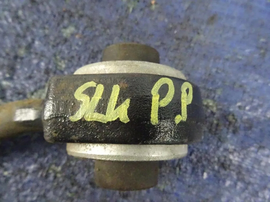 фото №2, Рычаг правый перед mercedes slk r171