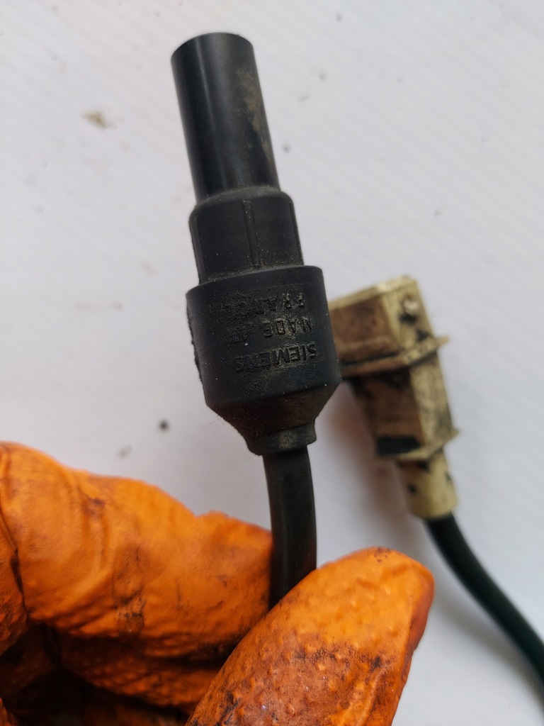 фото №9, Volvo 850 2.5b 91-96 датчик вала 102460-01