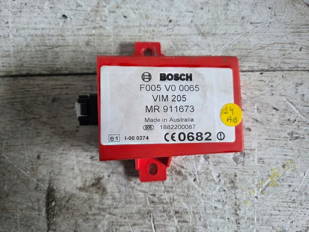 Купити Mitsubishi carisma 95- модуль імобілайзер mr911673