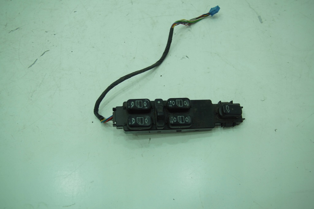 фото №1, Панель переключатель окон a2158201910 mercedes cl w215