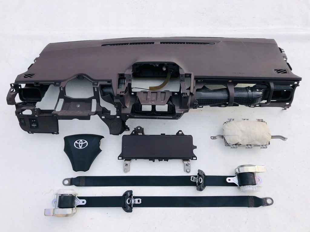 фото №1, Toyota iq коричневый приборная панель приборная панель консоль подушки безопасности ремни