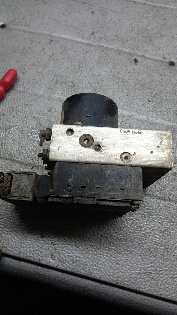 фото №4, Насос abs ford focus mk1 00r 1.8tdci