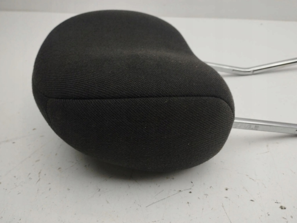 Opel zafira a 2005 подголовник задний в Украине