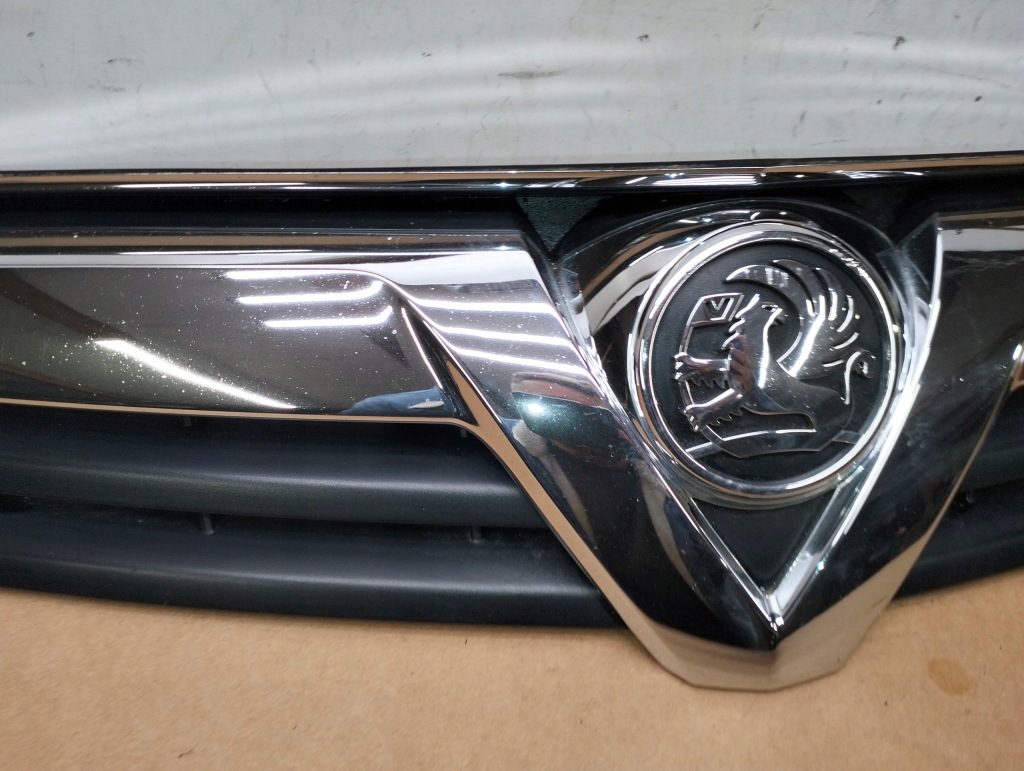 фото №3, Решітка радіатора решітка радіатора бампера перед opel antara 06-10 96433237