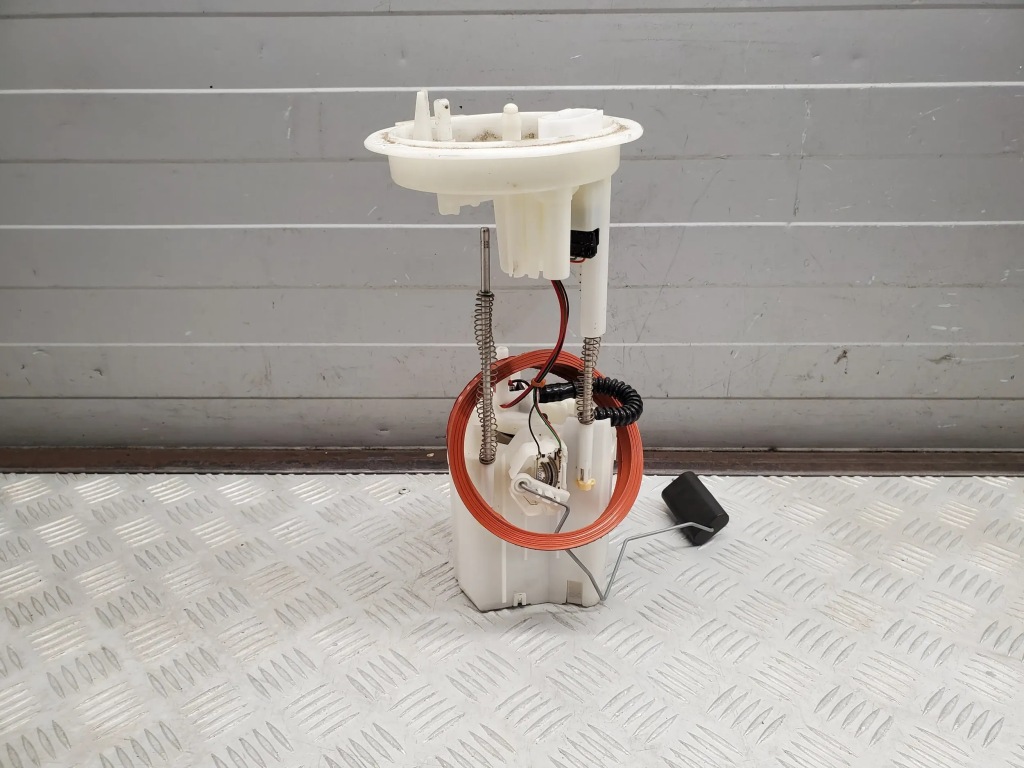 фото №1, Audi q3 8u 5n0919087j насоса топлива