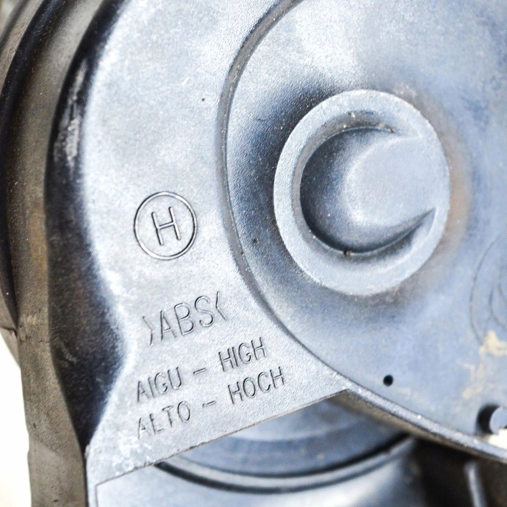 фото №7, Volkswagen tiguan 2013 клаксон