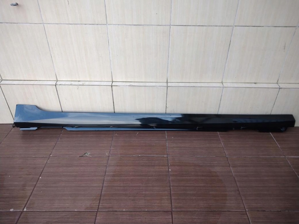 фото №1, Порог молдинг порог правая audi a6 c8 18- nowe