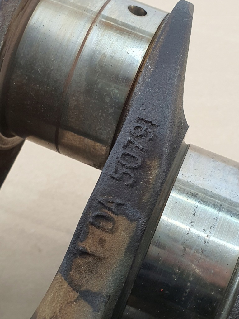 Wał коленчатый jaguar xkr 4.0 v8 1da50791 Недорого