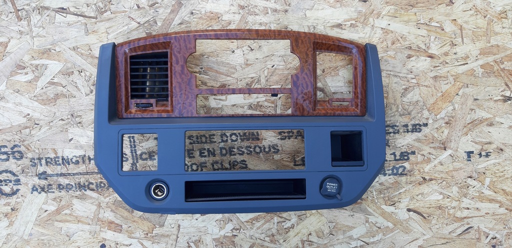 фото №1, Рамка радио dodge ram 05-08r