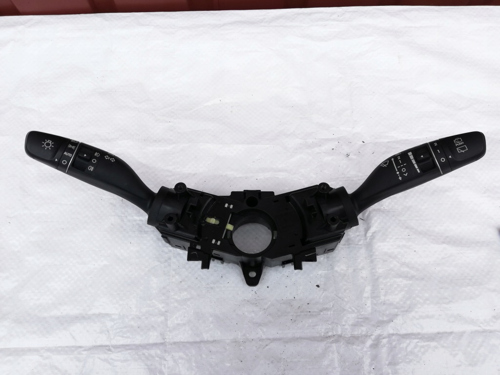 фото №1, Hyundai i30 iii 17-22 рычаг поворотник света