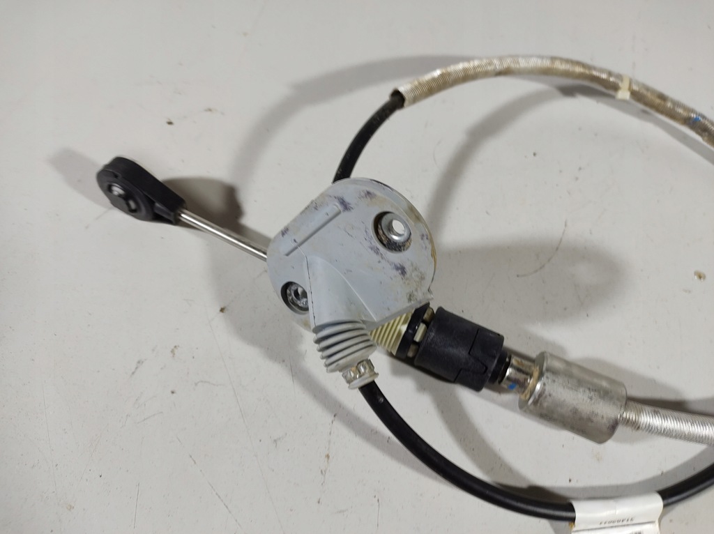 фото №10, Volvo v60 2.0 d4 18r- трос перемикання передач 31492811