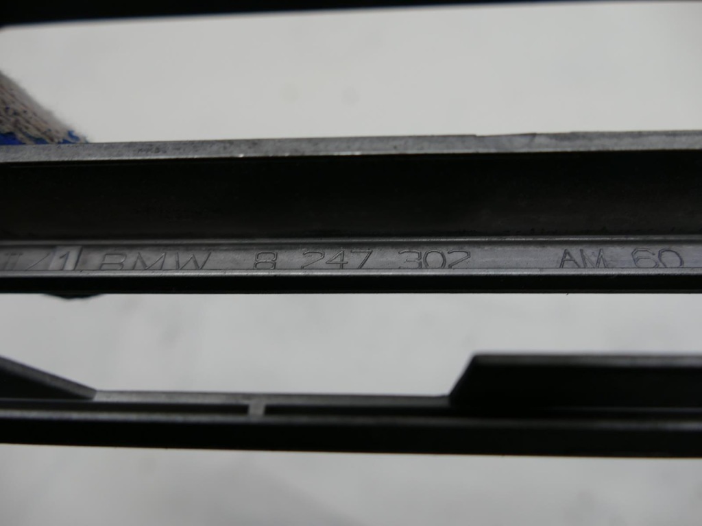 фото №3, Bmw 5 e39 рамка радіо панель каркас 8247302