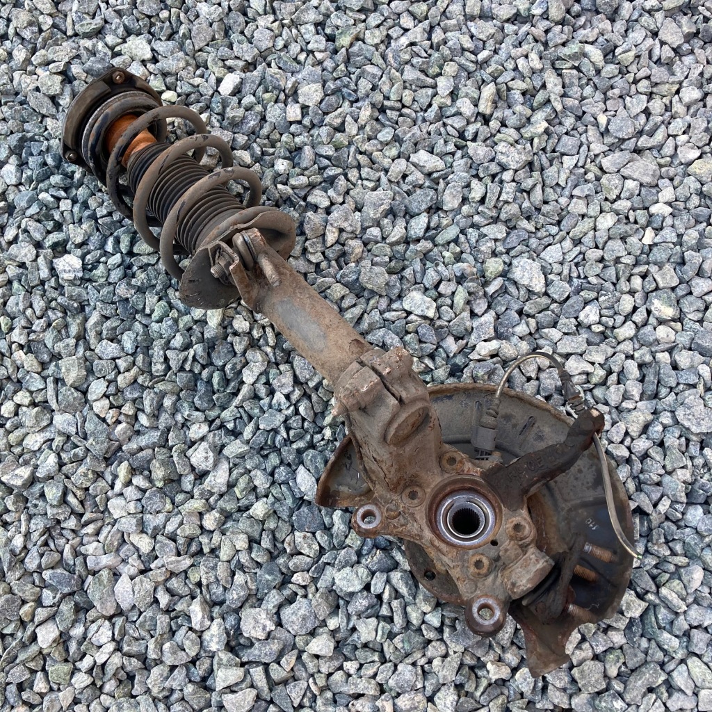 Audi a3 рестайлинг  2011r 2,0 tdi cr 170km cfgb s-line поворотный кулак правая амортизатор Недорого