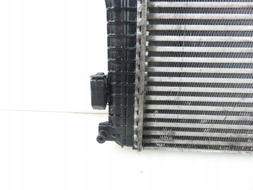 фото №10, Интеркулер vw touran 2.0 tdi 1k0145803a