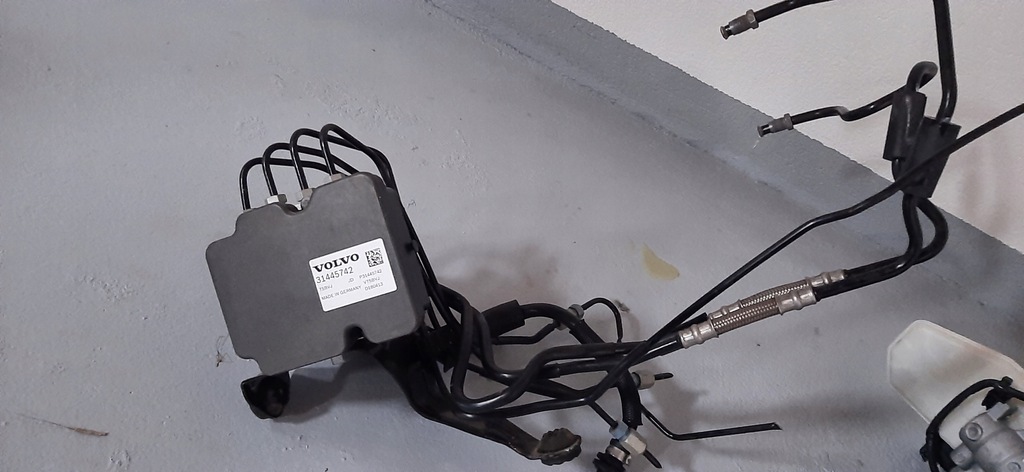 фото №1, Насос abs volvo xc40 ii 31445742