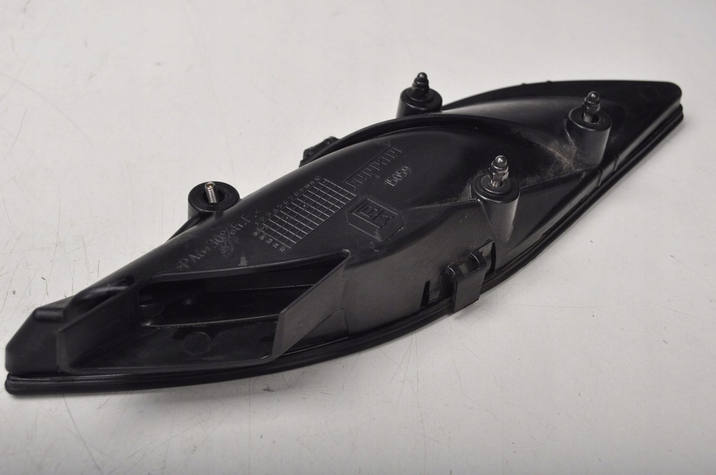 фото №11, Ferrari california f149 впуск воздуха с крыла