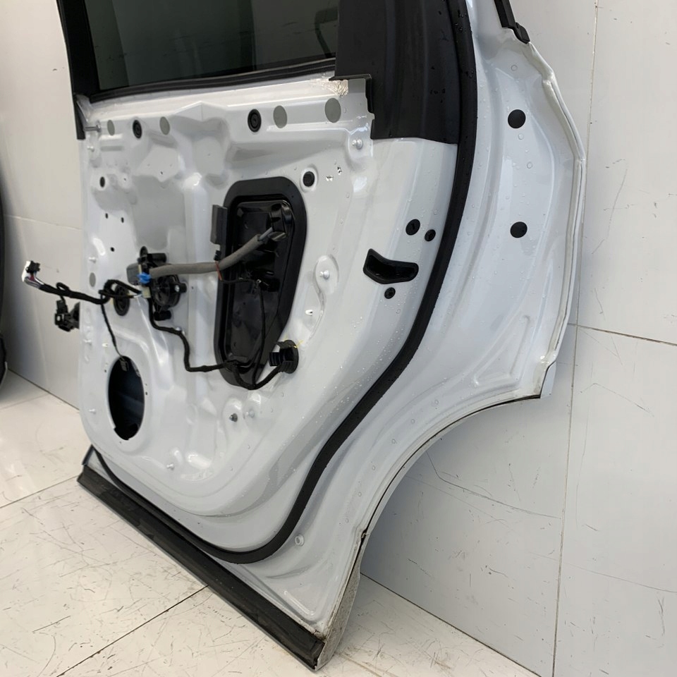 фото №10, Дверь правое задняя задние полный pod цвет ls9r audi sq7 q7 4m 18r