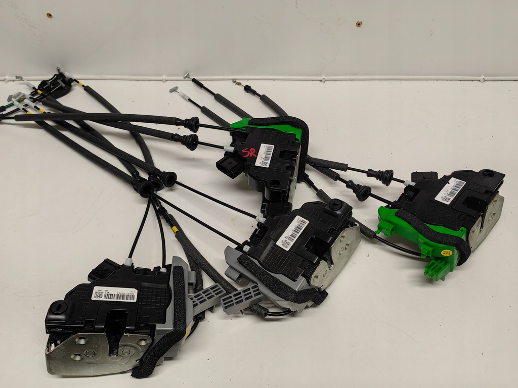 фото №1, Hyundai santa fe 2016 замок дверь