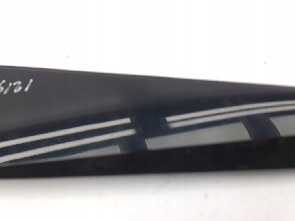 фото №7, Peugeot 2008 ii 2021 молдинг стекло задний 9826305280