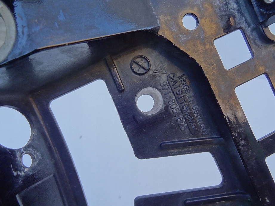 Ліве крило перед 971805625 porsche panamera 971 Доставка