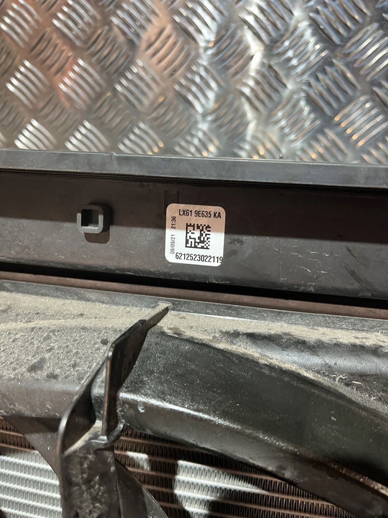 фото №10, Pas перед kompletny жалюзи радиатор kuga mk3 iii 20- 2.5 phev гибрид