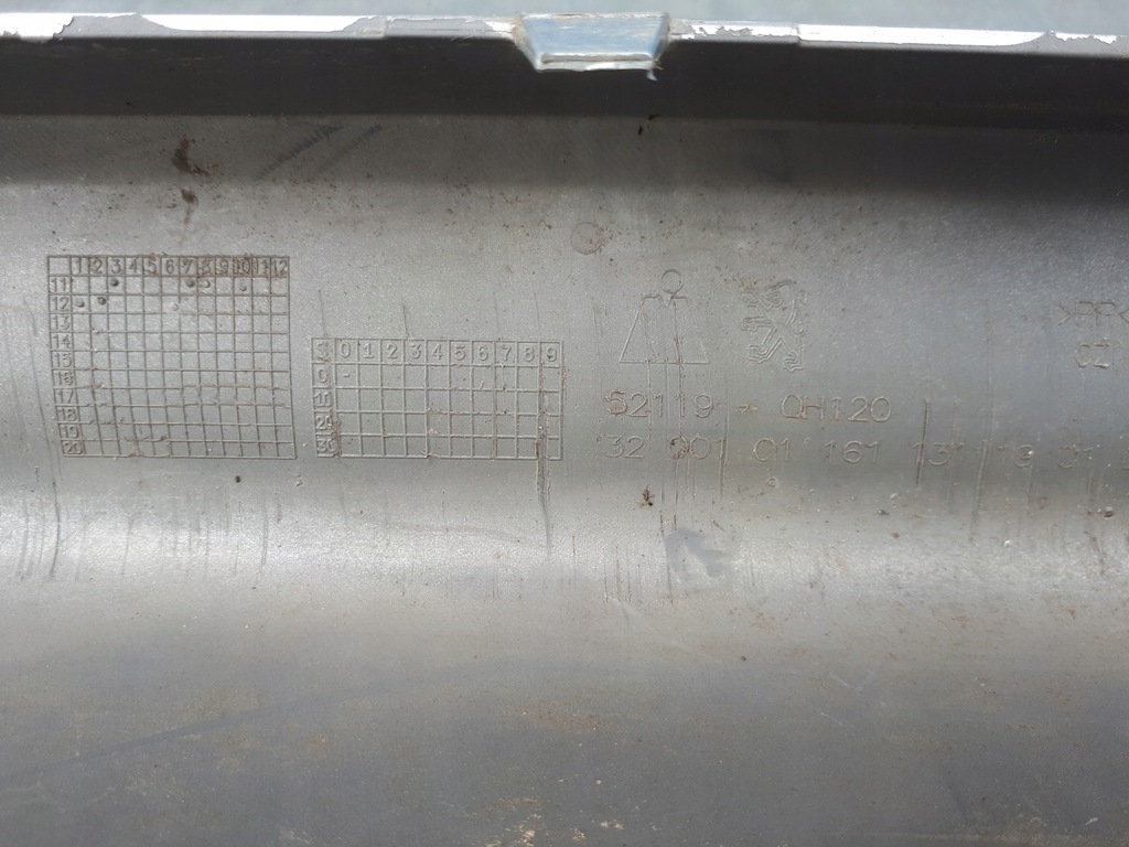 фото №12, Peugeot 107 lift 2012-2014 12-14 бампер передній