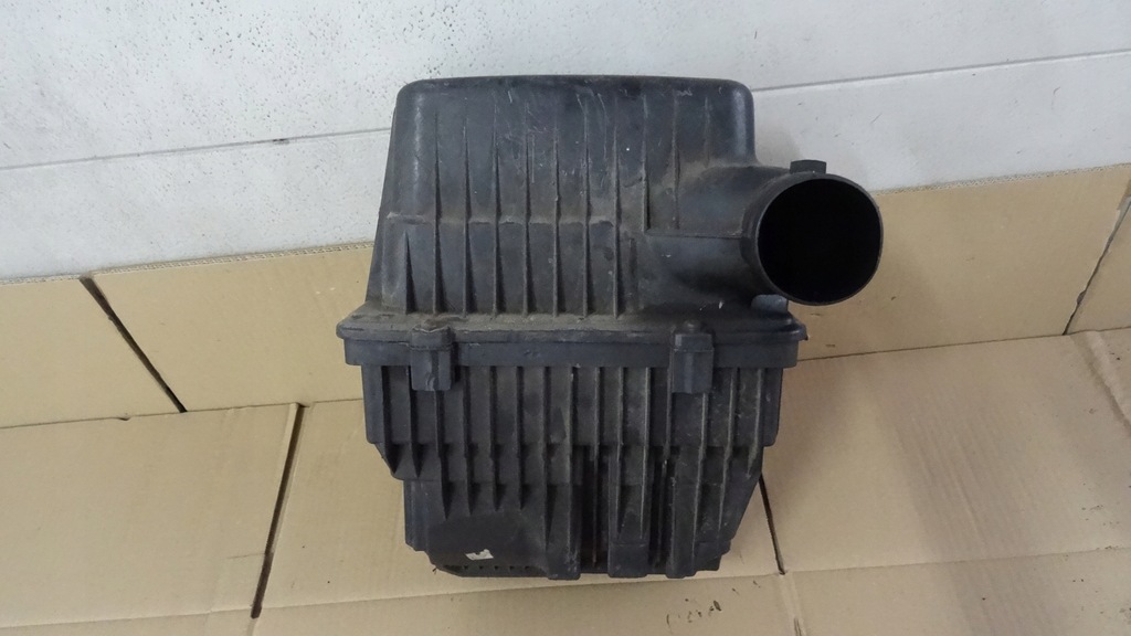 фото №1, Peugeot 307 1.4 8v корпус фильтра воздуха