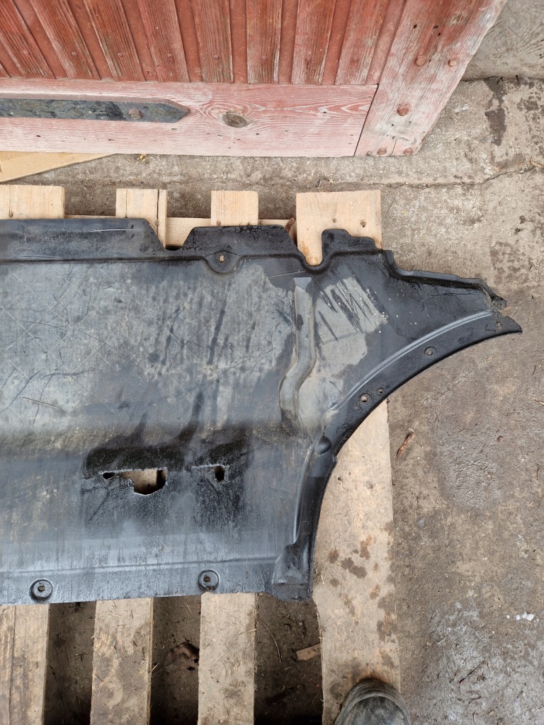 Плита накладка під  двигун audi a5 8f0863821m Ціна