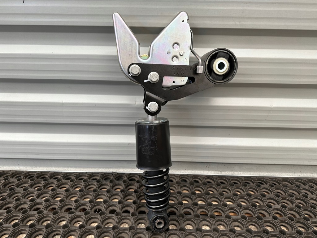 фото №1, Atego амортизатор замок кабины a9673100129