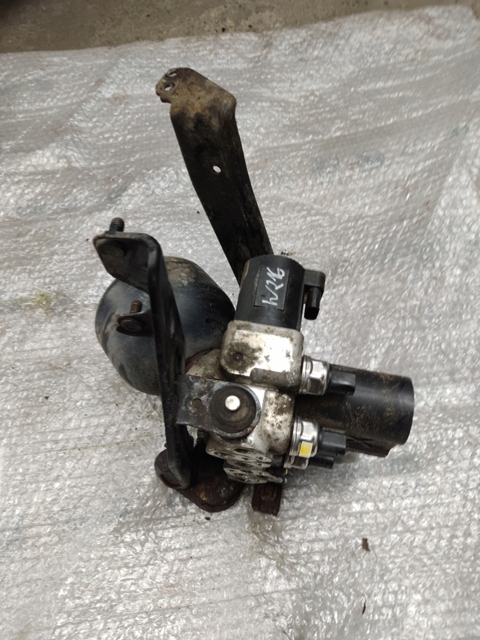 фото №1, Mercedes cl500 w221 w216 блок клапан abc перед