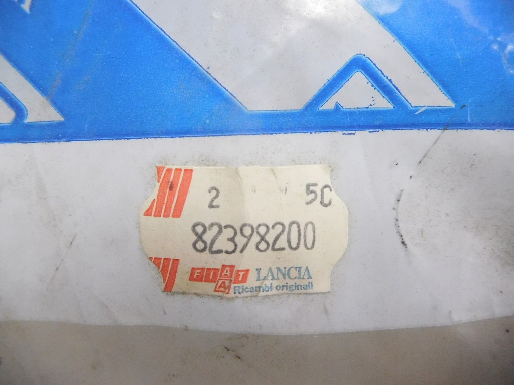 фото №5, Пружина kołpaka lancia dedra 94-99 82398200