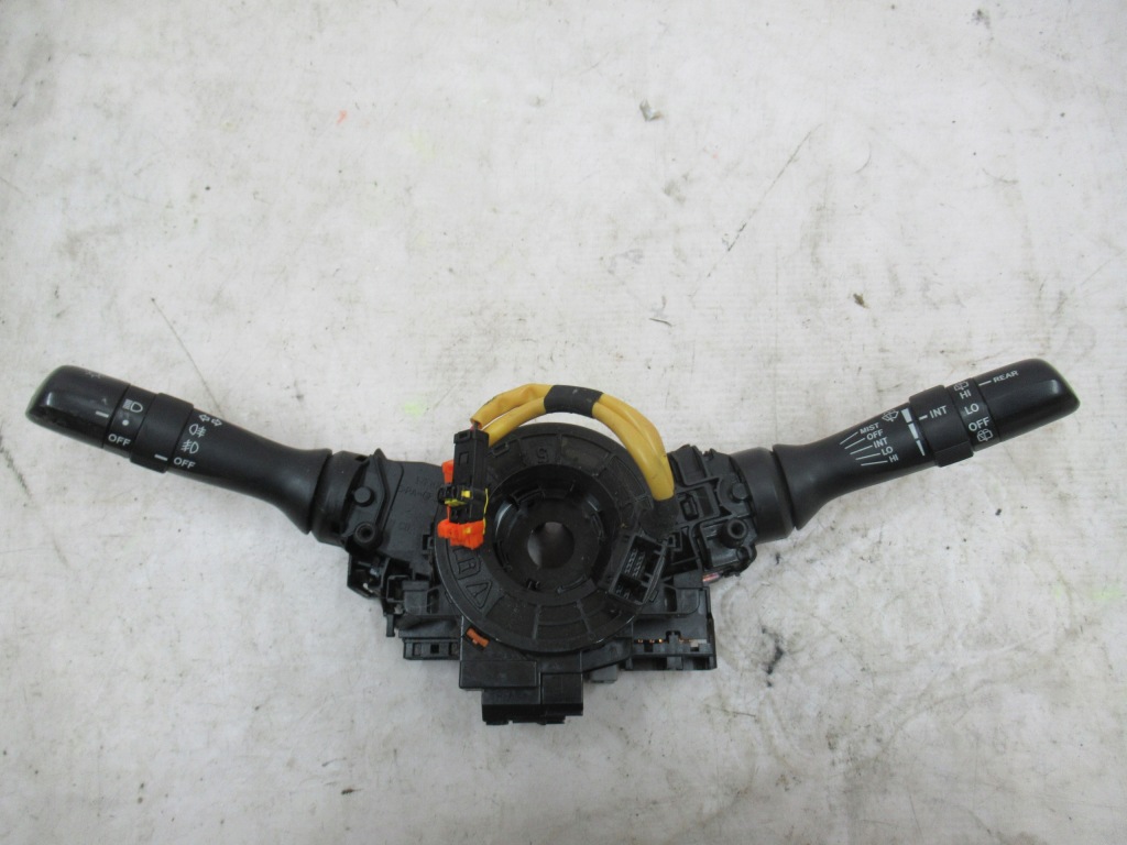 фото №1, Перемикачі pod кермо toyota prius 2 ii