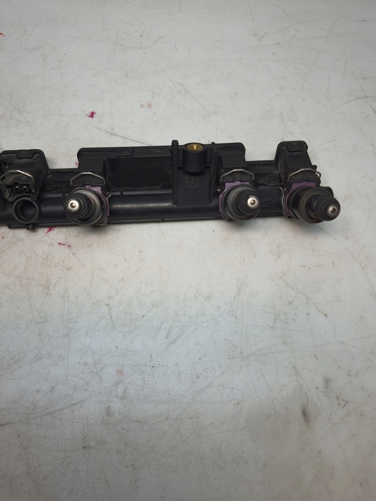 фото №9, Молдинг впрыскная форсунки renault twingo clio 1.2 7700114546