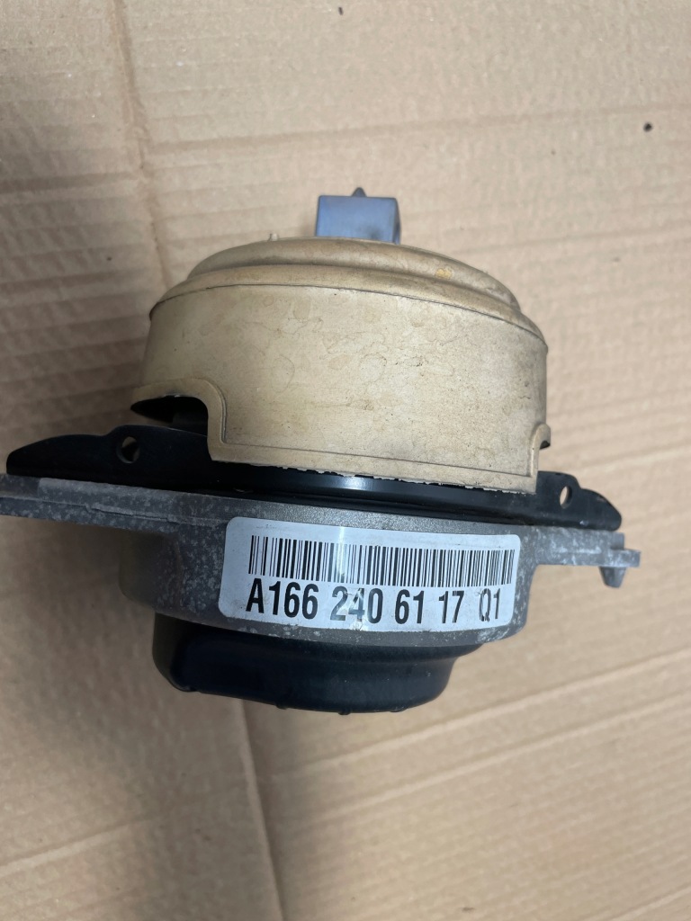 фото №1, Подушка двигуна права mercedes gls a1662406117